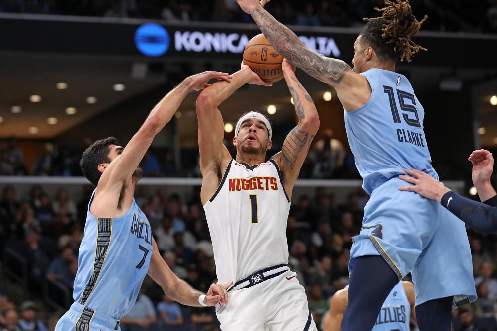 送出了一记 送出了一记