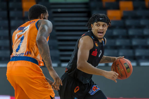 里萨谢用他 里萨谢用他